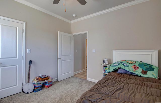 123 Nantucket Loop, Maumelle, AR 72113