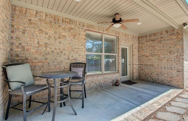 123 Nantucket Loop, Maumelle, AR 72113