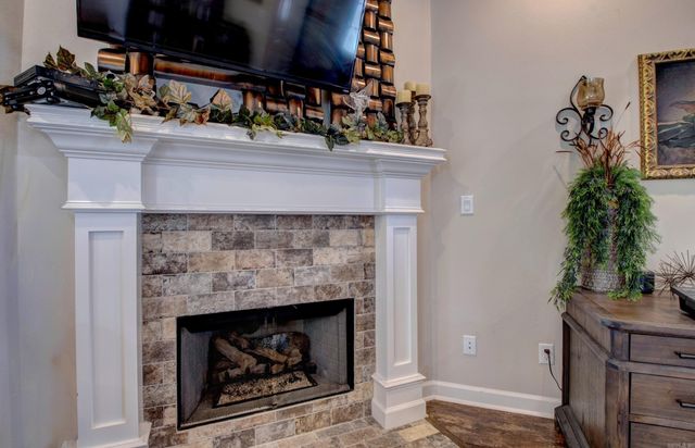 123 Nantucket Loop, Maumelle, AR 72113
