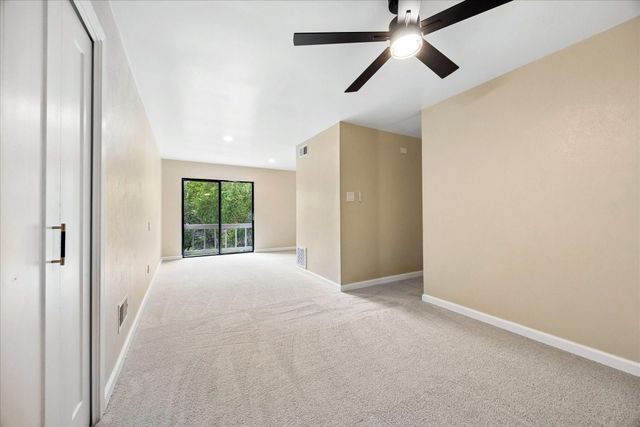 50 Palmer LN, Wimberley, TX 78676