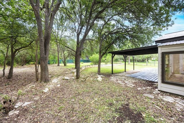 50 Palmer LN, Wimberley, TX 78676
