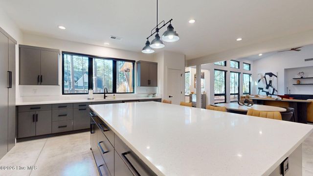 4 Woodward Place, Pinehurst, NC 28374