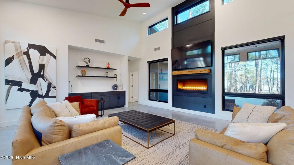 Image 11 of property listing at 4 Woodward Place, Pinehurst, NC 28374