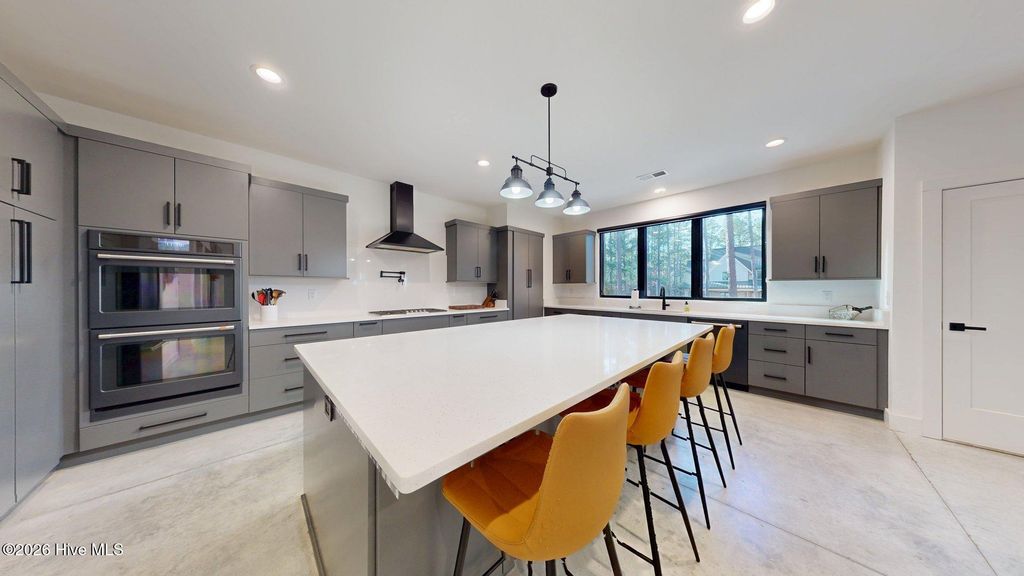 Image 21 of property listing at 4 Woodward Place, Pinehurst, NC 28374