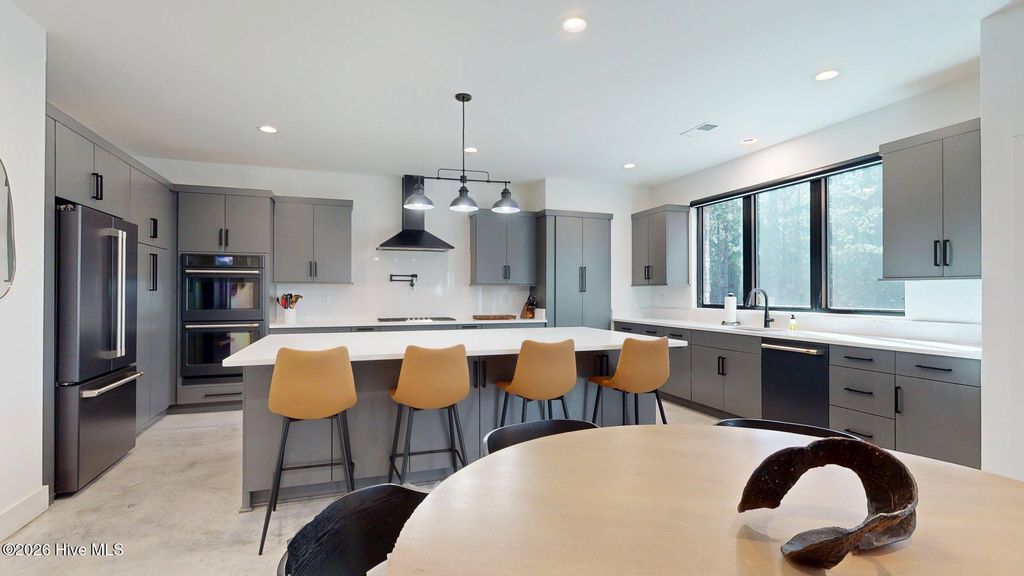 Image 22 of property listing at 4 Woodward Place, Pinehurst, NC 28374