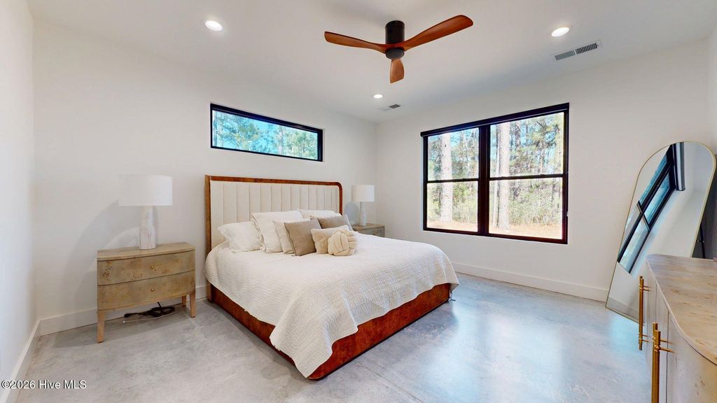 Image 44 of property listing at 4 Woodward Place, Pinehurst, NC 28374