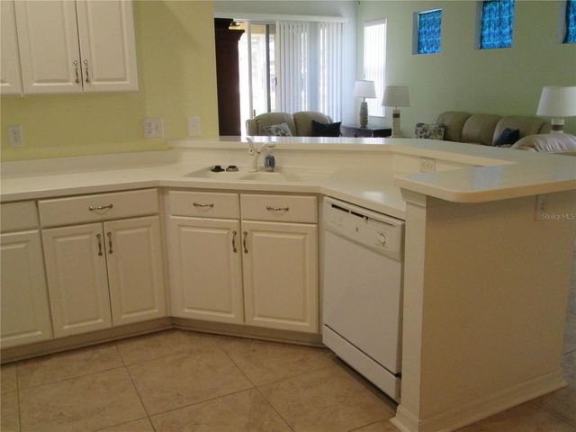 1106 JAMESON GREENS DRIVE, Sun City Center, FL 33573