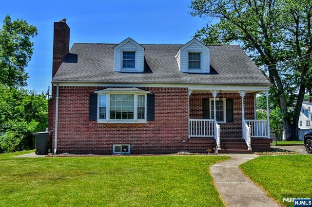 11 Onyx Terrace, North Haledon, NJ 07508