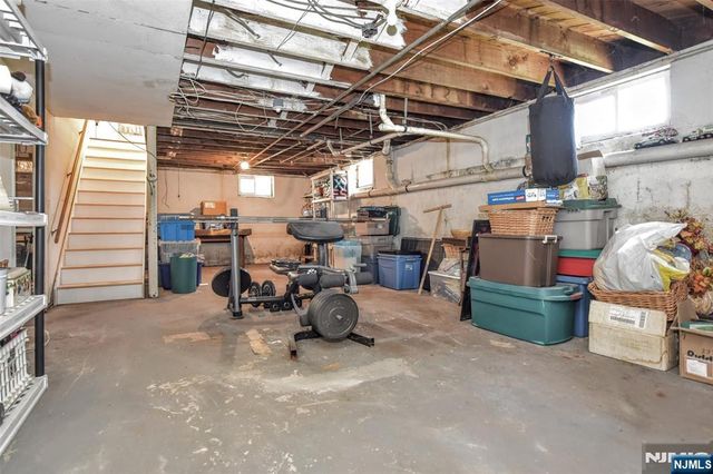 11 Onyx Terrace, North Haledon, NJ 07508