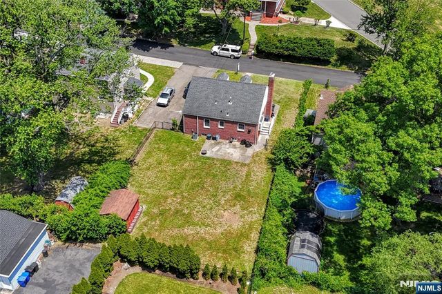 11 Onyx Terrace, North Haledon, NJ 07508