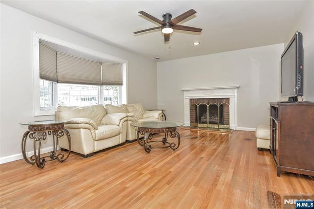 11 Onyx Terrace, North Haledon, NJ 07508