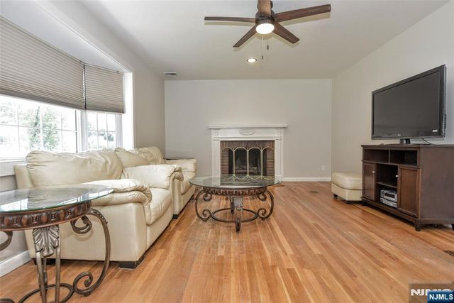 11 Onyx Terrace, North Haledon, NJ 07508