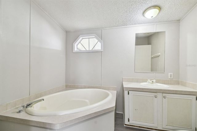 10607 BAY HILLS CIRCLE, Thonotosassa, FL 33592
