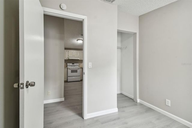 10607 BAY HILLS CIRCLE, Thonotosassa, FL 33592