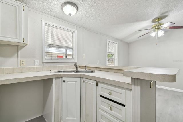 10607 BAY HILLS CIRCLE, Thonotosassa, FL 33592