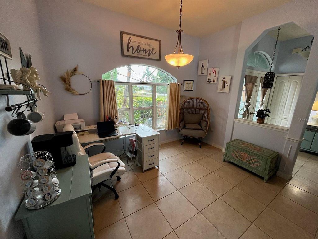 Image 6 of property listing at 9366 HEARTWELLVILLE AVENUE, Englewood, FL 34224