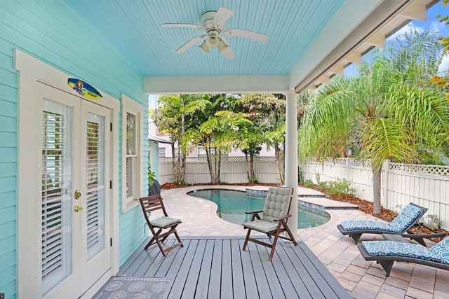 1801 W HILLS AVENUE, Tampa, FL 33606