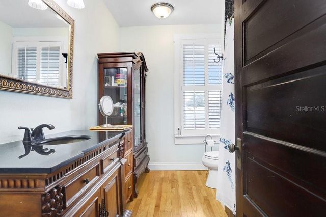 1801 W HILLS AVENUE, Tampa, FL 33606