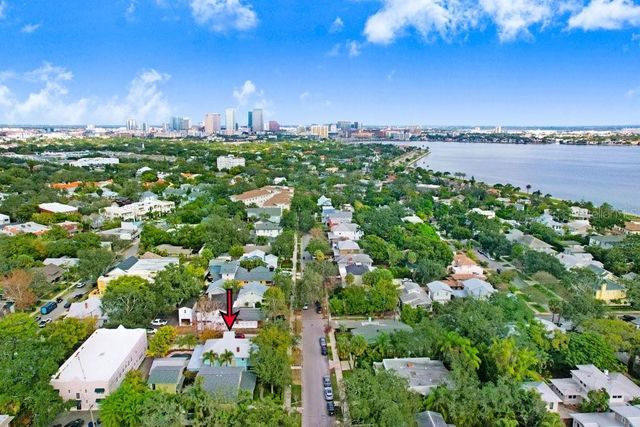 1801 W HILLS AVENUE, Tampa, FL 33606