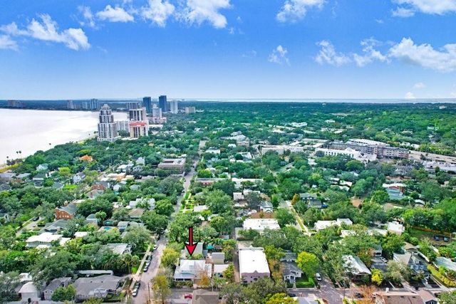 1801 W HILLS AVENUE, Tampa, FL 33606