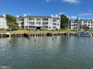 214 OYSTER COVE DR, Grasonville, MD 21638