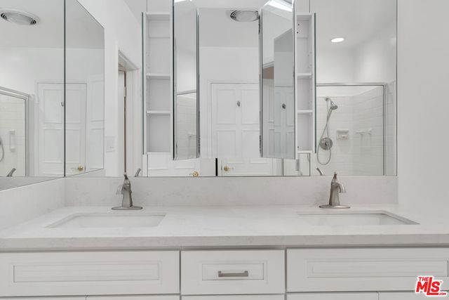 432 N Palm Drive 409, Beverly Hills, CA 90210