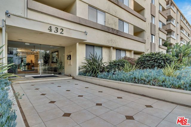 432 N Palm Drive 409, Beverly Hills, CA 90210