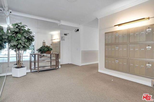 432 N Palm Drive 409, Beverly Hills, CA 90210