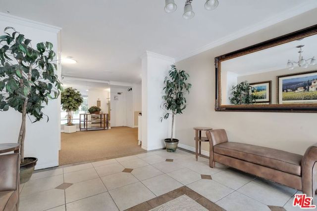 432 N Palm Drive 409, Beverly Hills, CA 90210