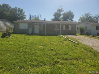 240 St. John Drive, Cahokia, IL 62206