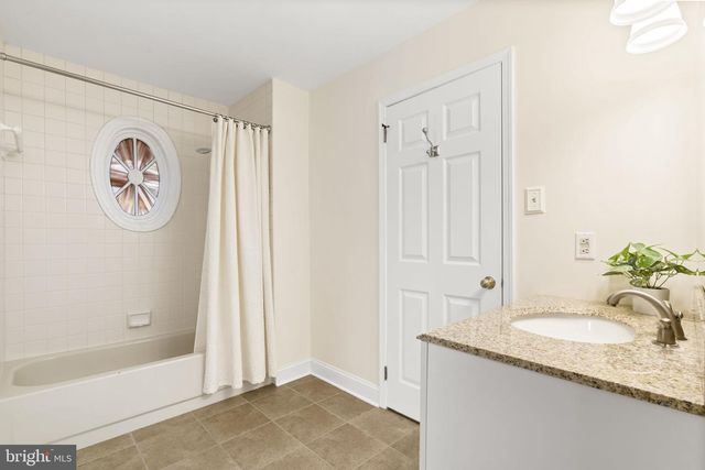 69 MAIN ST, Chesterbrook, PA 19087