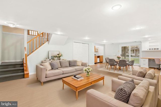 69 MAIN ST, Chesterbrook, PA 19087