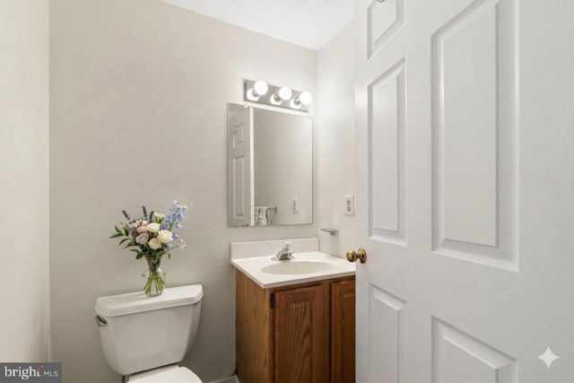 69 MAIN ST, Chesterbrook, PA 19087