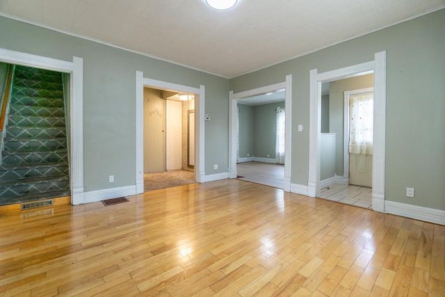 1515 Mineral Point Avenue, Janesville, WI 53548