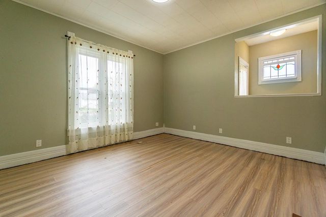 1515 Mineral Point Avenue, Janesville, WI 53548