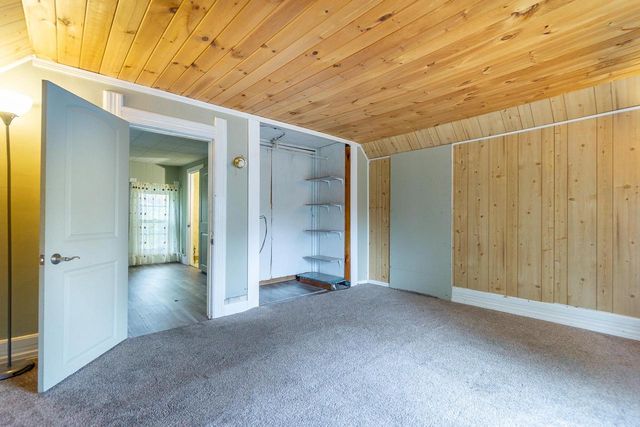 1515 Mineral Point Avenue, Janesville, WI 53548