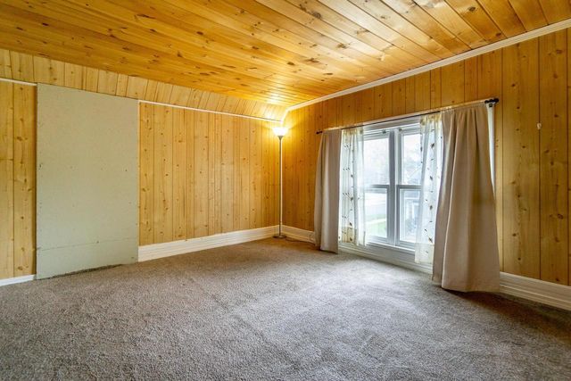 1515 Mineral Point Avenue, Janesville, WI 53548