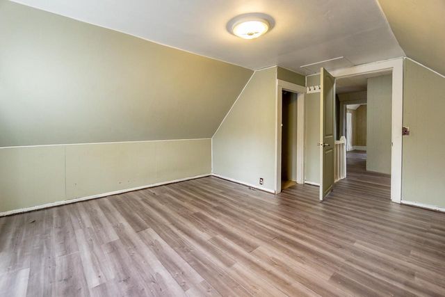 1515 Mineral Point Avenue, Janesville, WI 53548