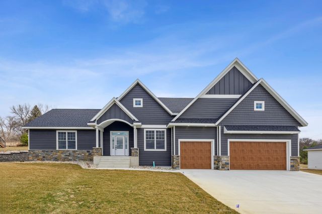 3613 Crestwood Ridge NE, Alexandria, MN 56308