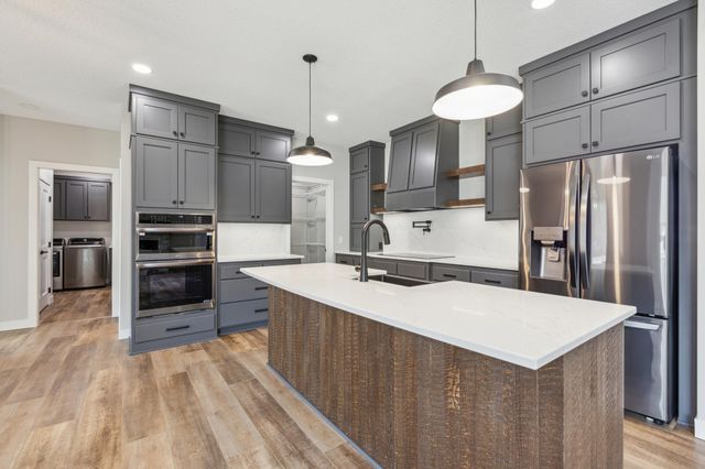 3613 Crestwood Ridge NE, Alexandria, MN 56308