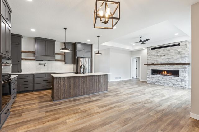 3613 Crestwood Ridge NE, Alexandria, MN 56308