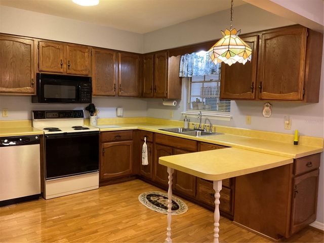 2438 SE 32ND STREET, Okeechobee, FL 34974