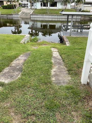 2438 SE 32ND STREET, Okeechobee, FL 34974