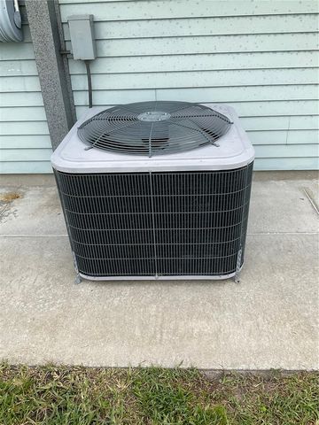 2438 SE 32ND STREET, Okeechobee, FL 34974