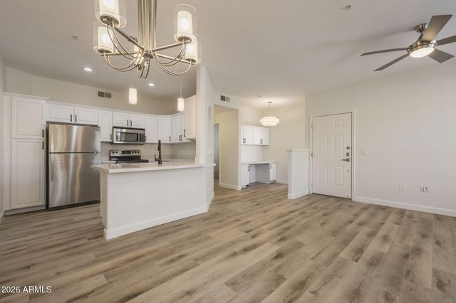 20801 N 90TH Place 126, Scottsdale, AZ 85255