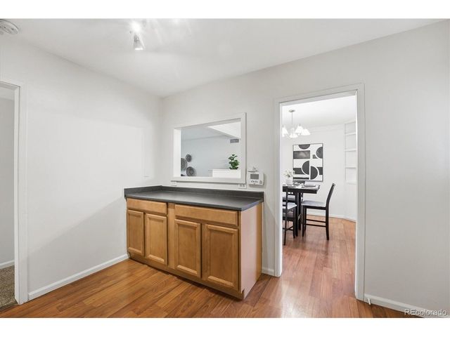 880 Tucson St, Aurora, CO 80011