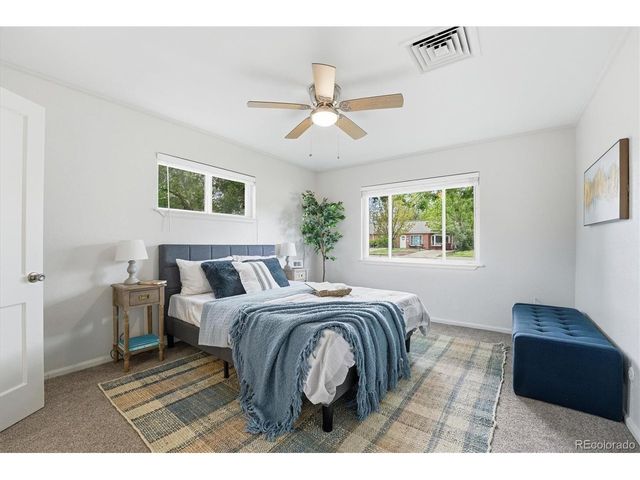 880 Tucson St, Aurora, CO 80011