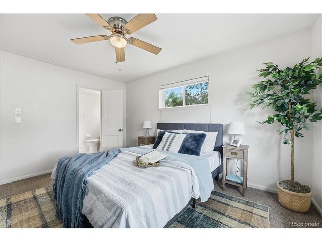 880 Tucson St, Aurora, CO 80011