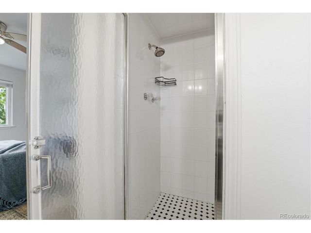 880 Tucson St, Aurora, CO 80011