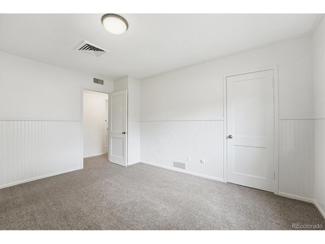 880 Tucson St, Aurora, CO 80011